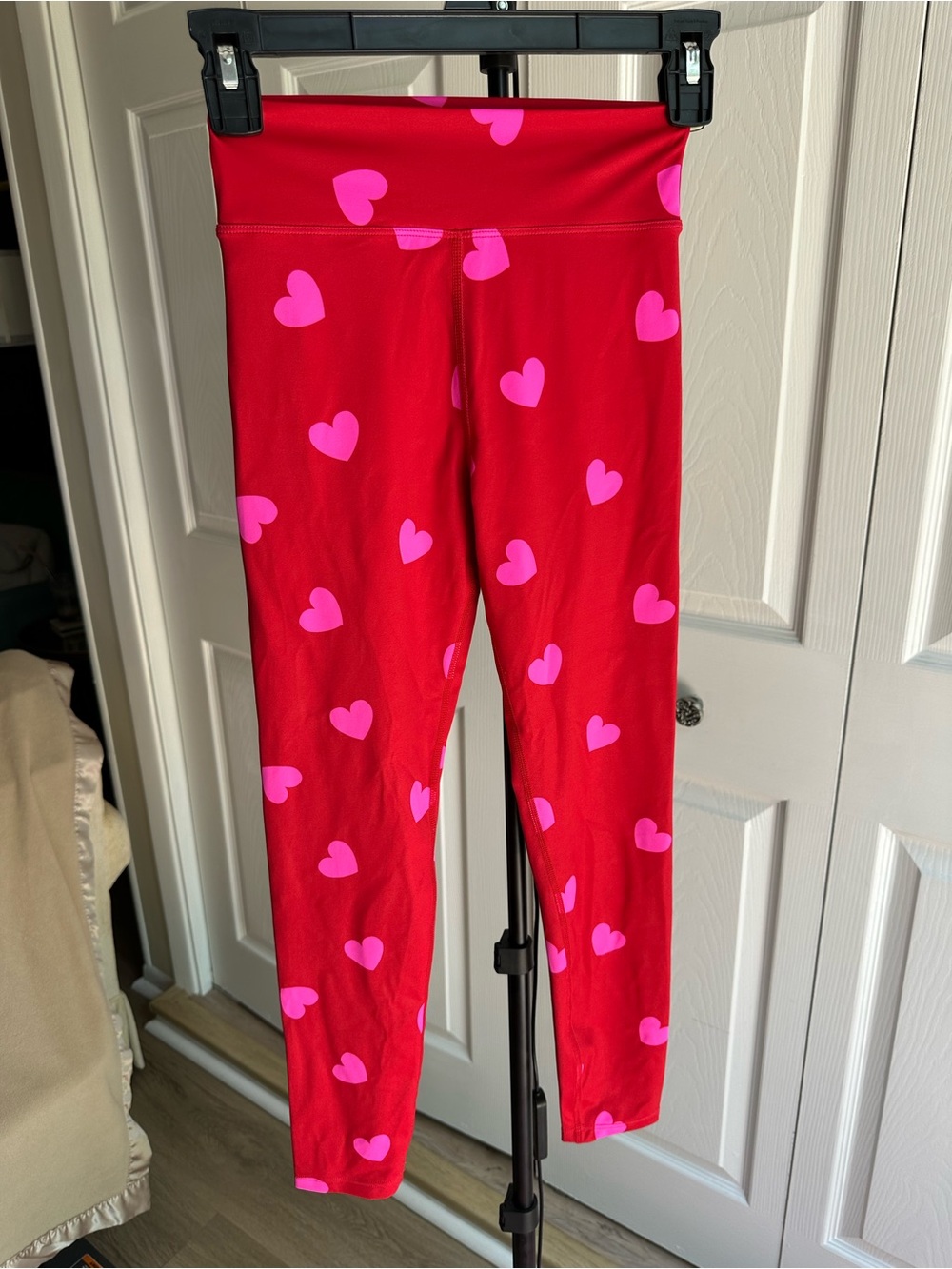 Beach Riot Little Peppa Leggings
Girls Size 9/10 | NWT 2 available!!